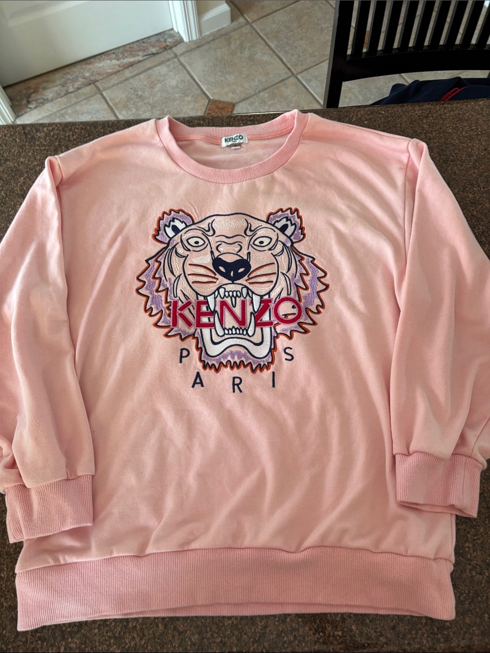 Kenzo Ladies Pink Embroidered Tiger Crewneck Sweatshirt-S